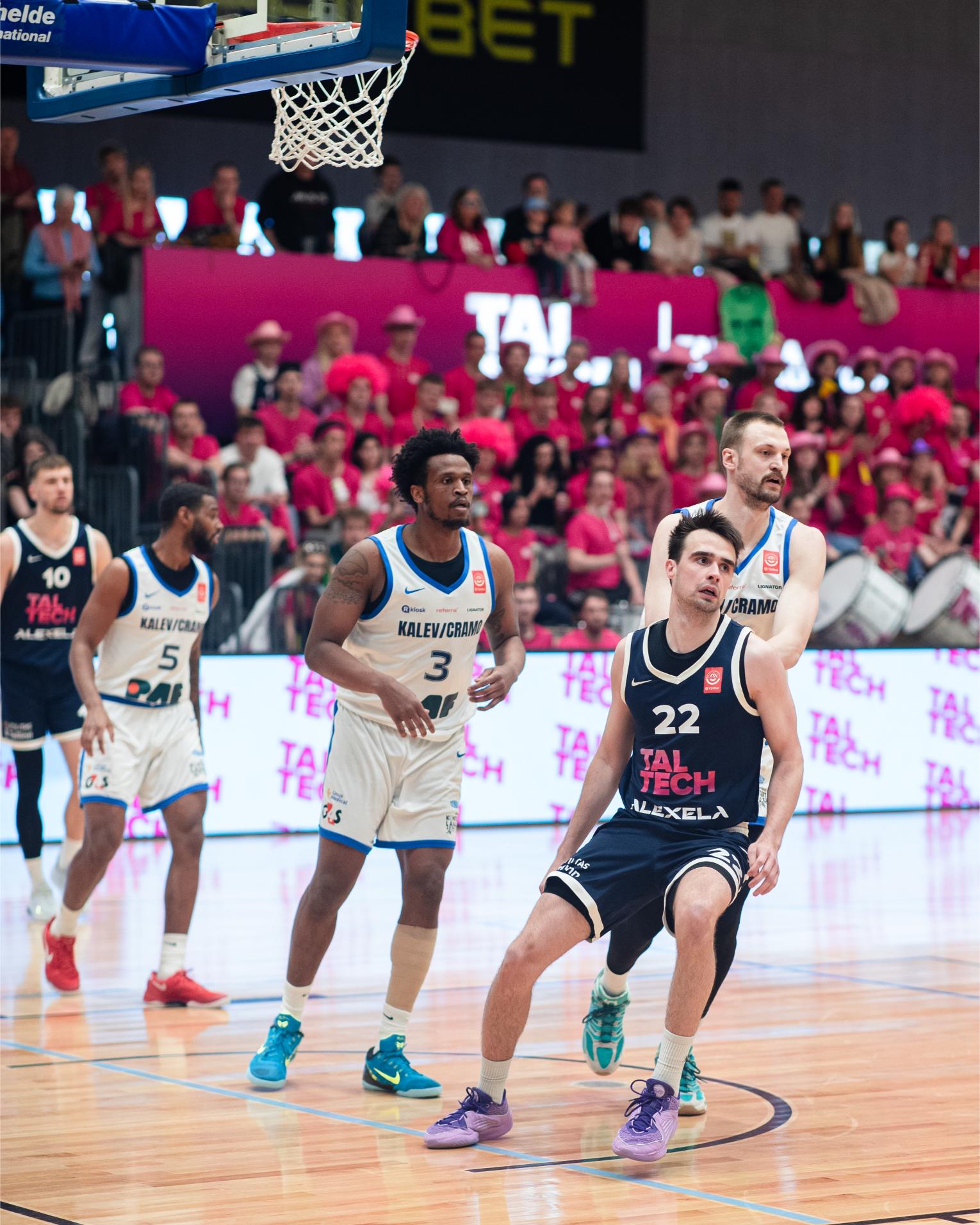 Kalev/Cramo alistas 1176-pealise publiku ees 80:72 TalTech/ALEXELA, millega nad läksid kolme võiduni toimuvat Optibet meistrliiga poolfinaalseeriat 2:0 juhtima.